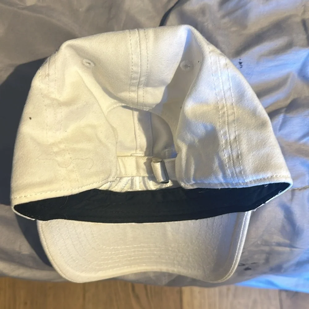 hat - Picture 3 of 3